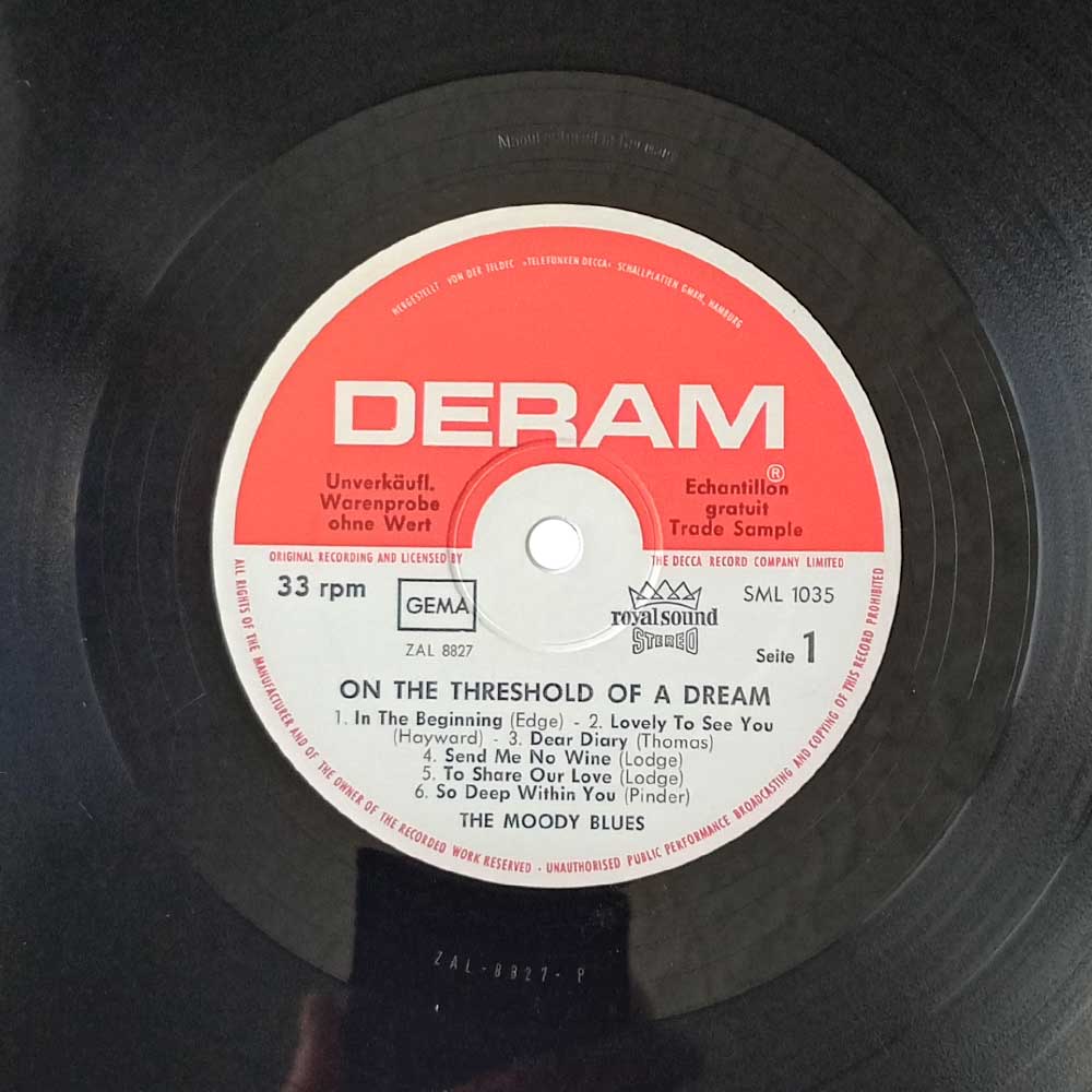 The Moody Blues – On The Threshold Of A Dream (1st press) (LP) The Moody Blues – On The Threshold Of A Dream (1st press) (LP)