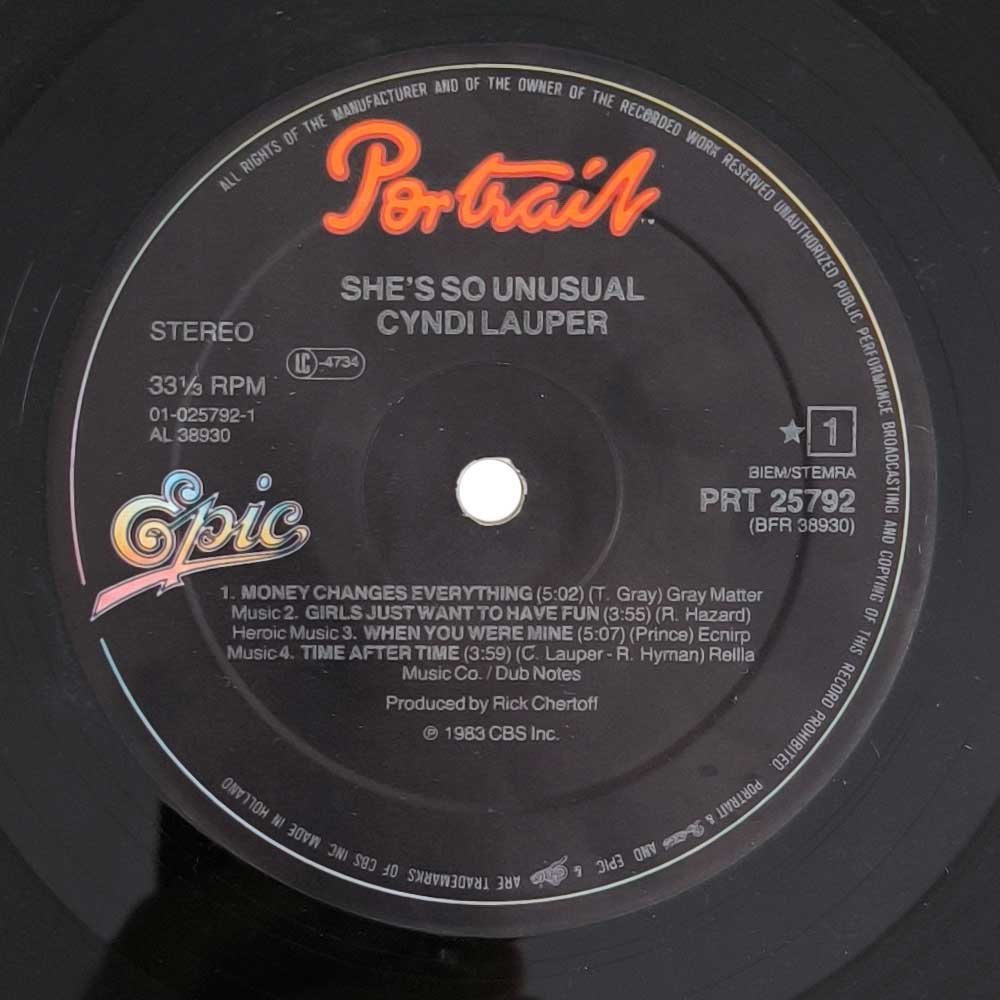 Cyndi Lauper – She's So Unusual (LP)
