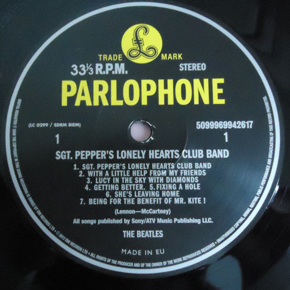 The Beatles - Sgt. Pepper's Lonely Hearts Club Band (LP)